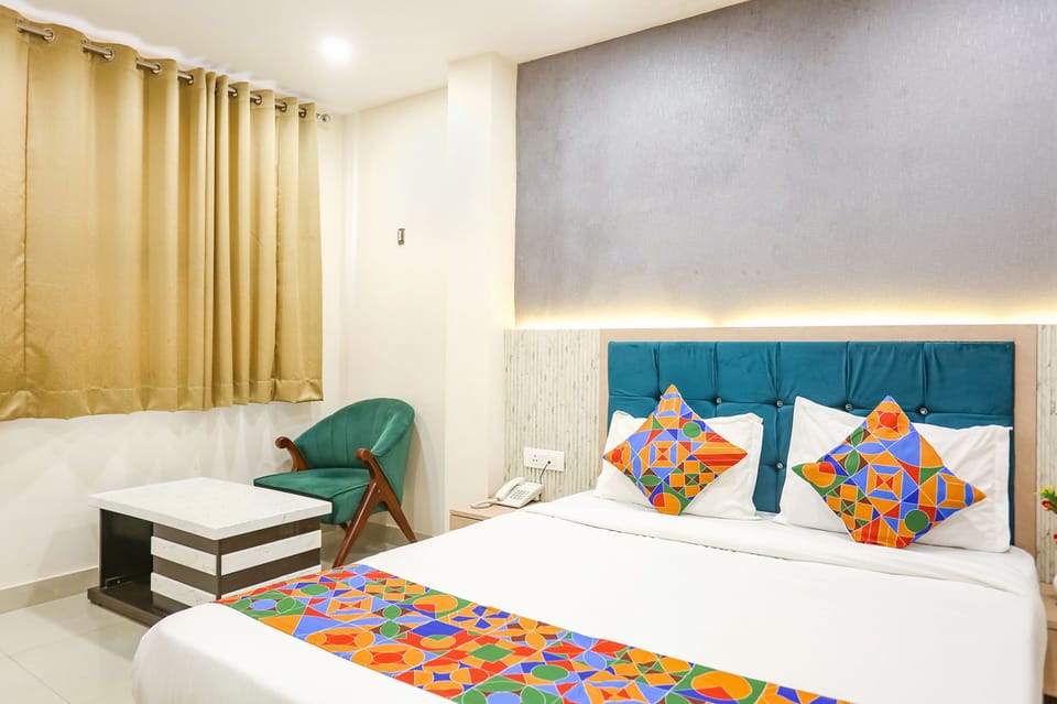 Deluxe Room | Egyptian cotton sheets, premium bedding, in-room safe, free WiFi