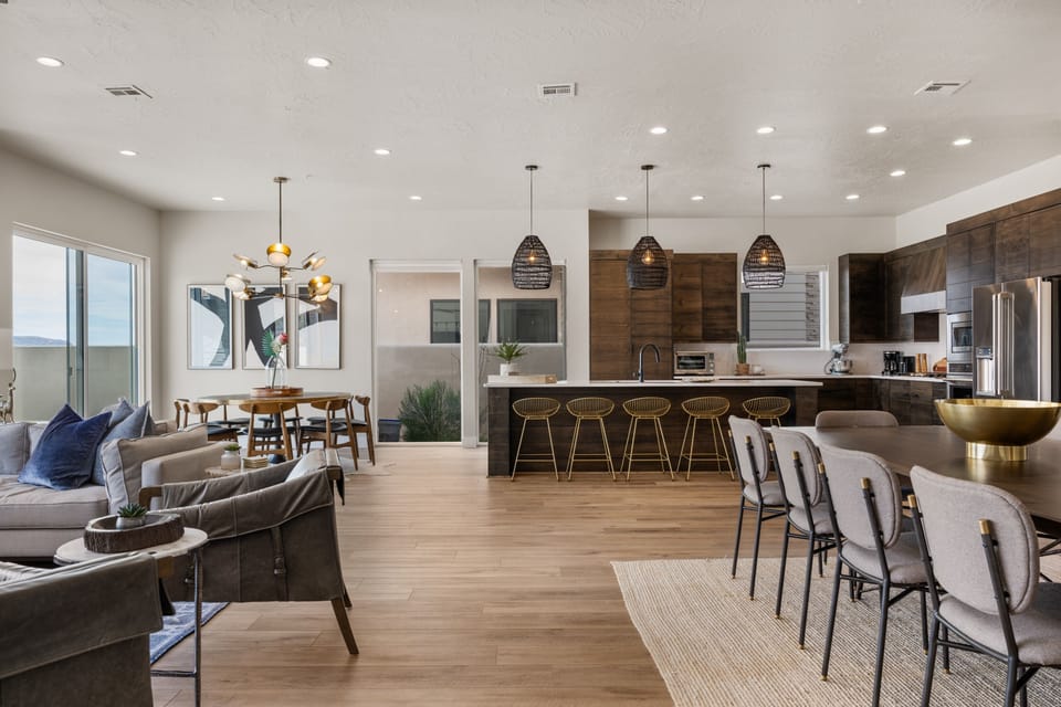 House, Multiple Bedrooms | Dining