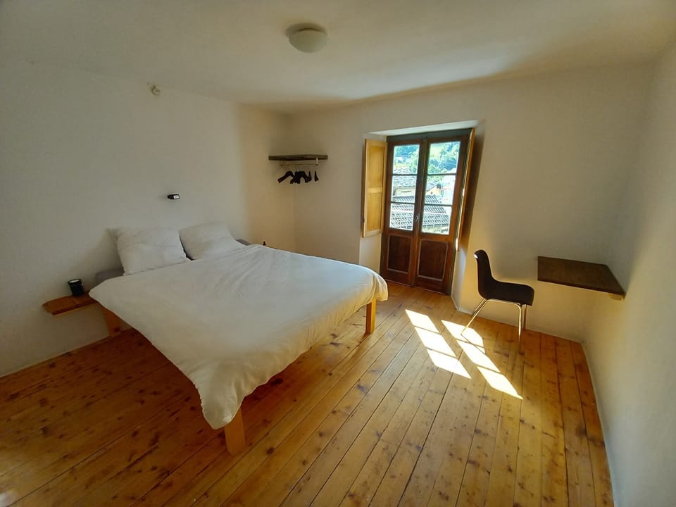 Room, 4 Bedrooms, Balcony, Garden View | 4 bedrooms