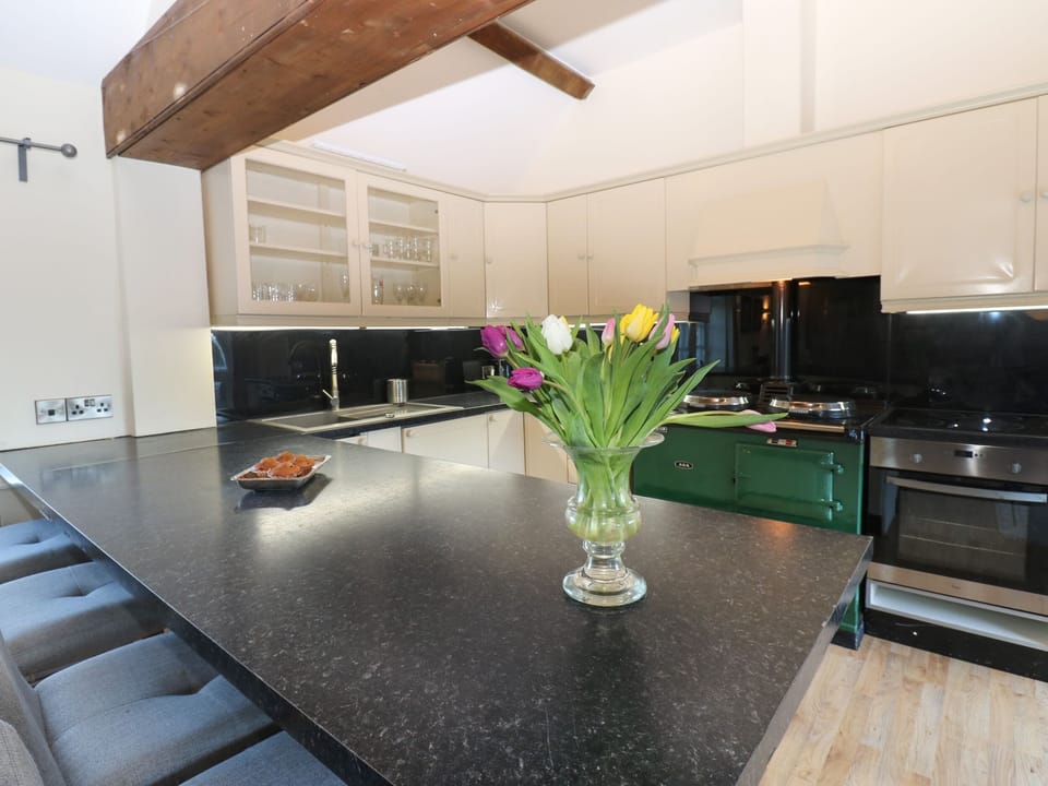 Fridge, dishwasher, electric kettle, toaster