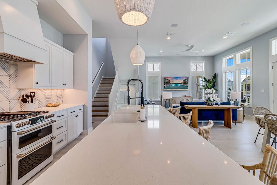 House (5 Bedrooms) | Interior