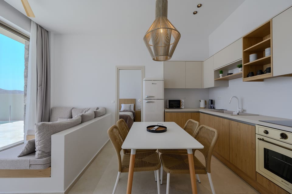 Pyrgos Exquisite villa 2, Dining Area