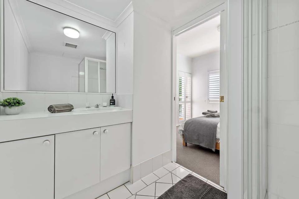Ensuite Bathroom with large Shower