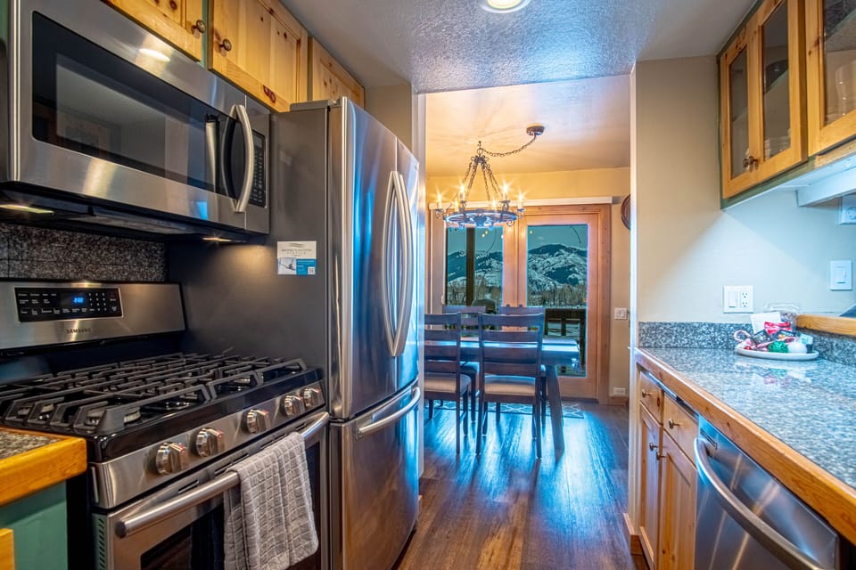 All New Appliances Gas Range and Microwave