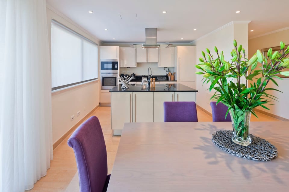 Kitchen &amp; Dining Room