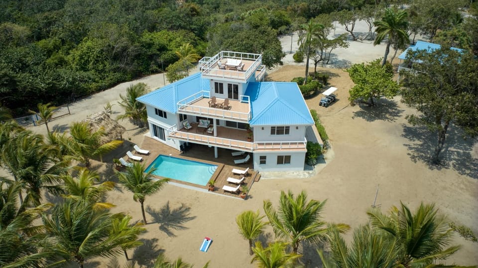 Dolphin Beach - Private Oceanfront 4-Bed Villa w/Pool on Huge Lot (3725)