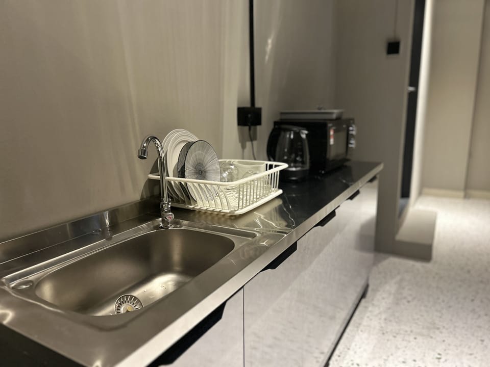 Executive Suite | Private kitchen