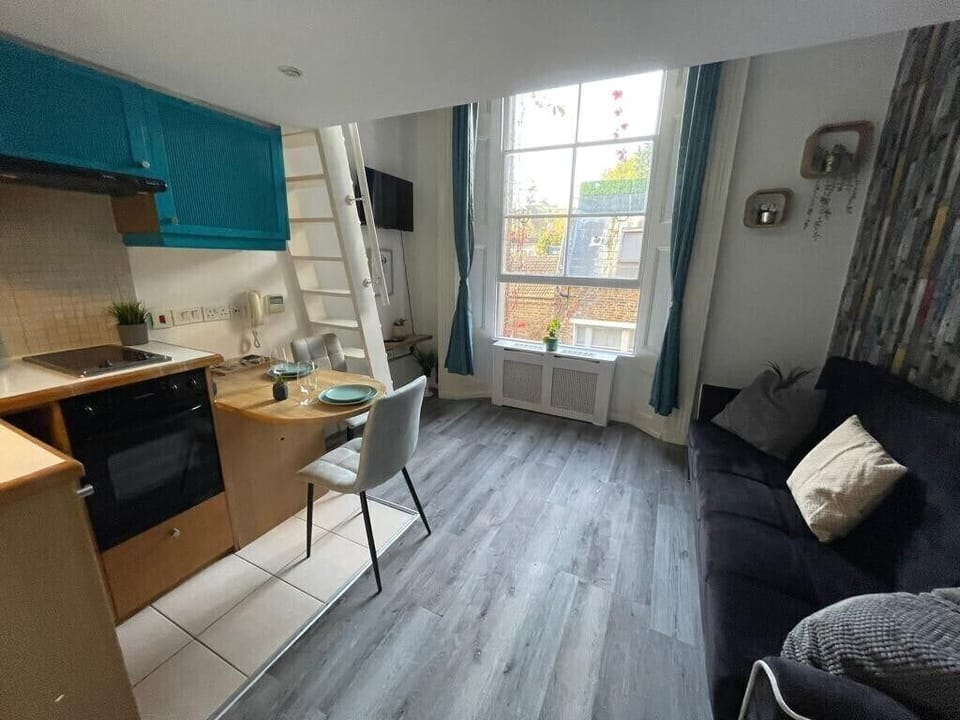 Apartment, Ensuite (N9) | Private kitchen