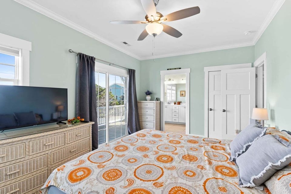 Lower Level Streetside King Bedroom with Connected Bath