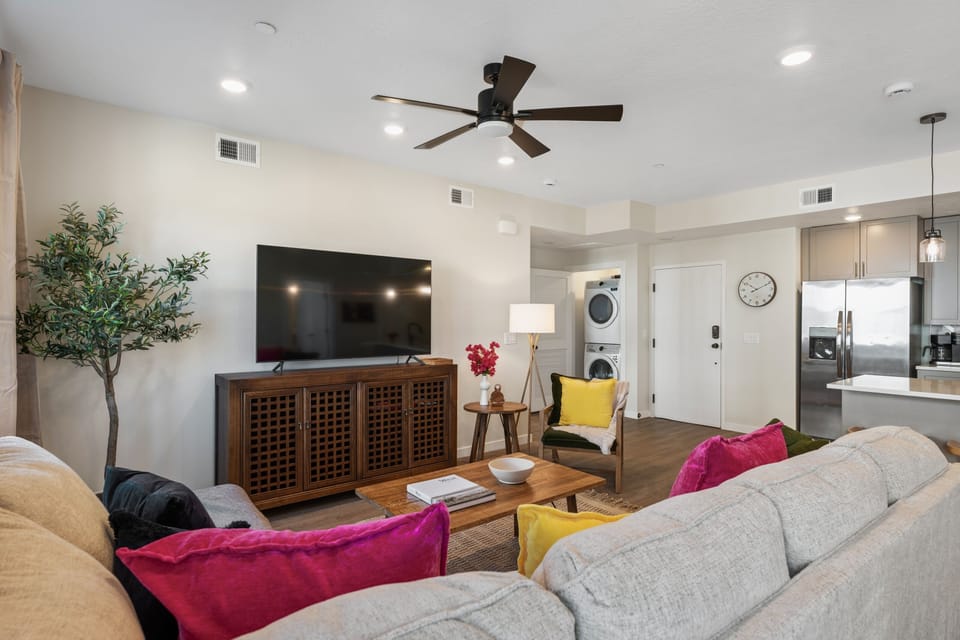 Condo, 2 Bedrooms | Living area | Smart TV, streaming services
