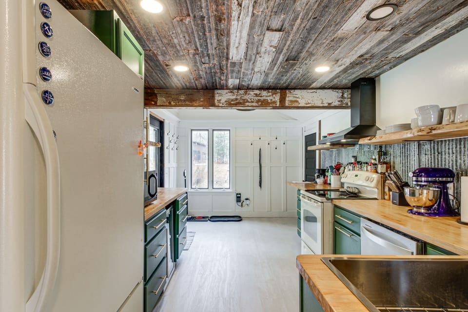 House (2 Bedrooms) | Interior
