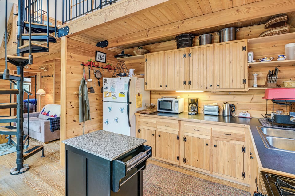 House (2 Bedrooms) | Interior