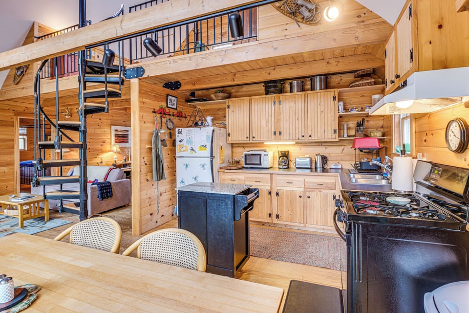 House (2 Bedrooms) | Interior