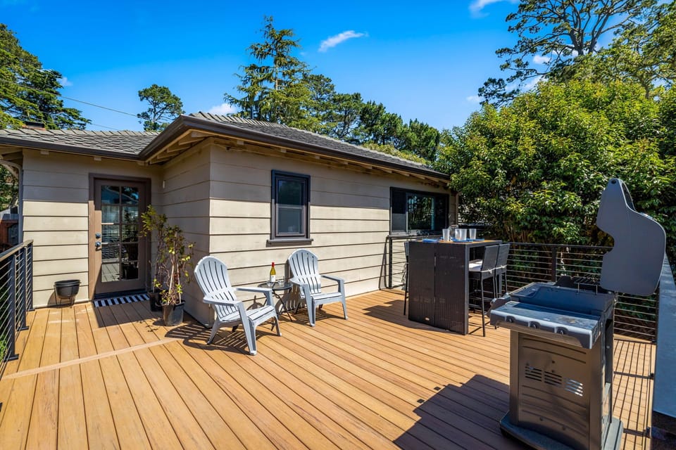 New Deck has a Gas BBQ Grill and Dining Area