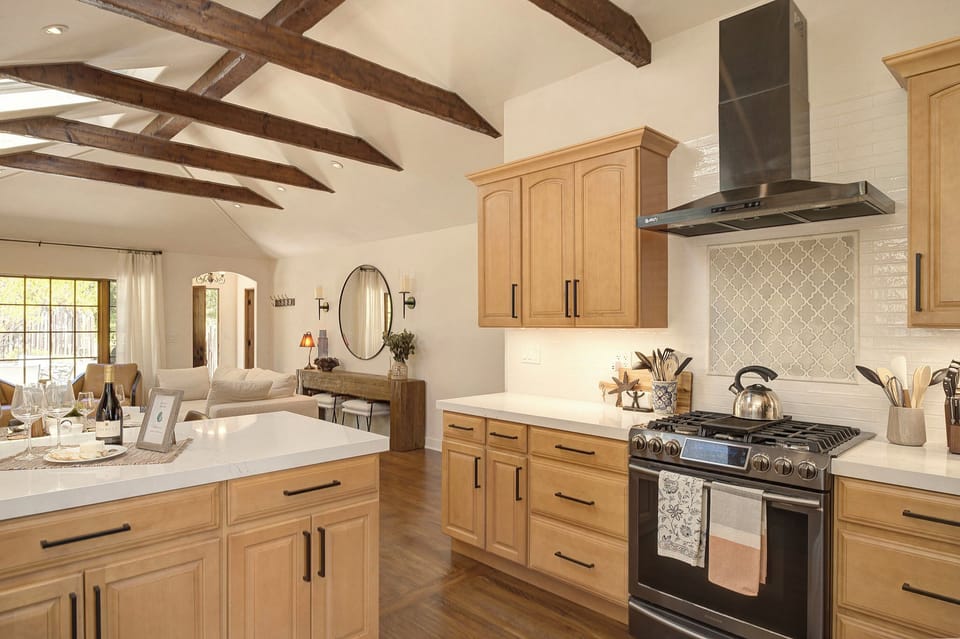 Fully Equipped Gourmet Kitchen