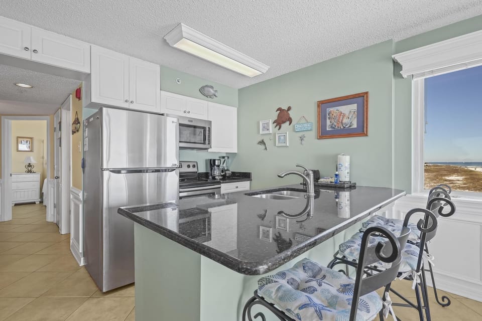 Royal Palms 601 Kitchen