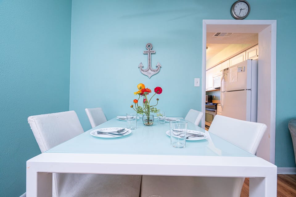 Dinning Table for your family dinner