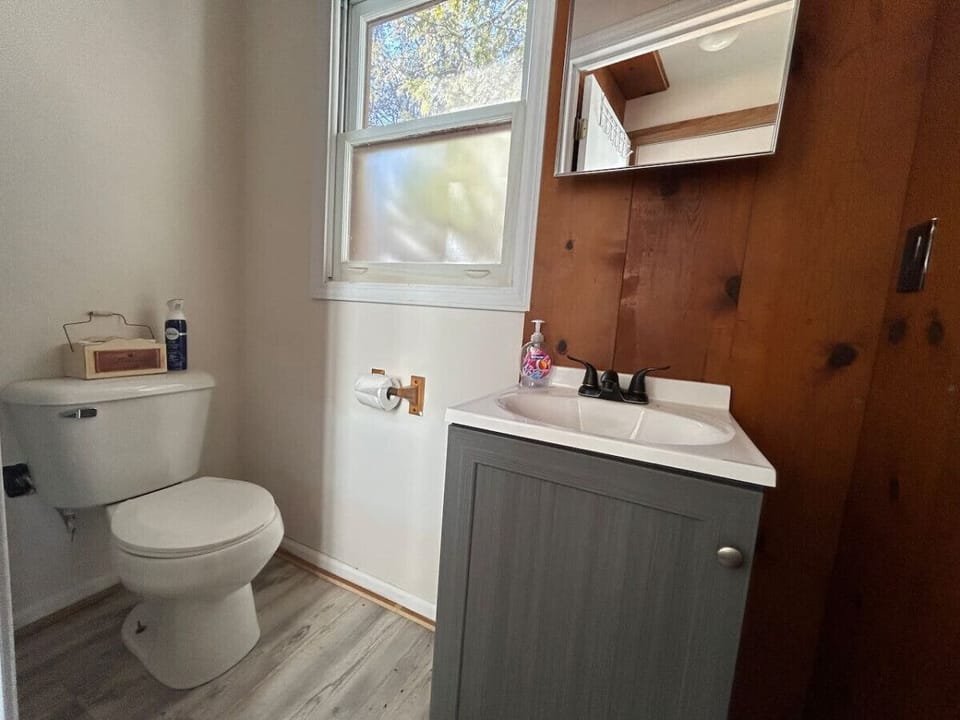 Full bathroom (shower is not pictured; new pictures coming soon!)