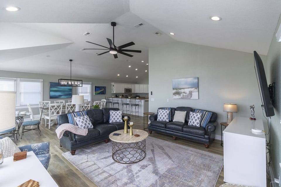 Top Level Living Area