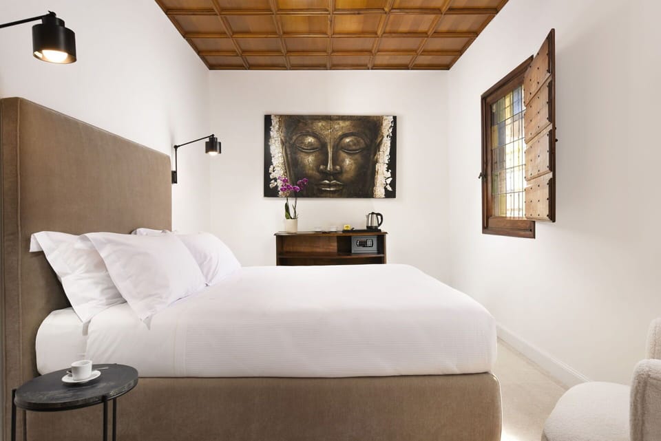 Furniture, Property, Picture Frame, Comfort, Wood, Lighting, Interior Design, Architecture, Floor, Plant