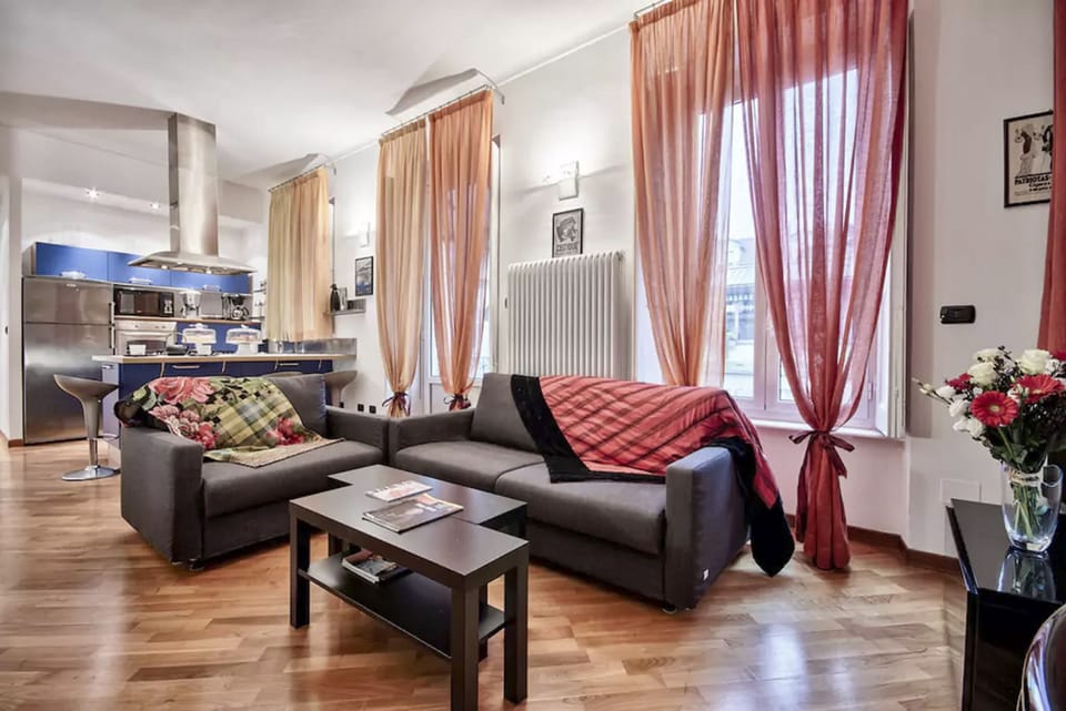 Superior Apartment | Living area | Books, stereo