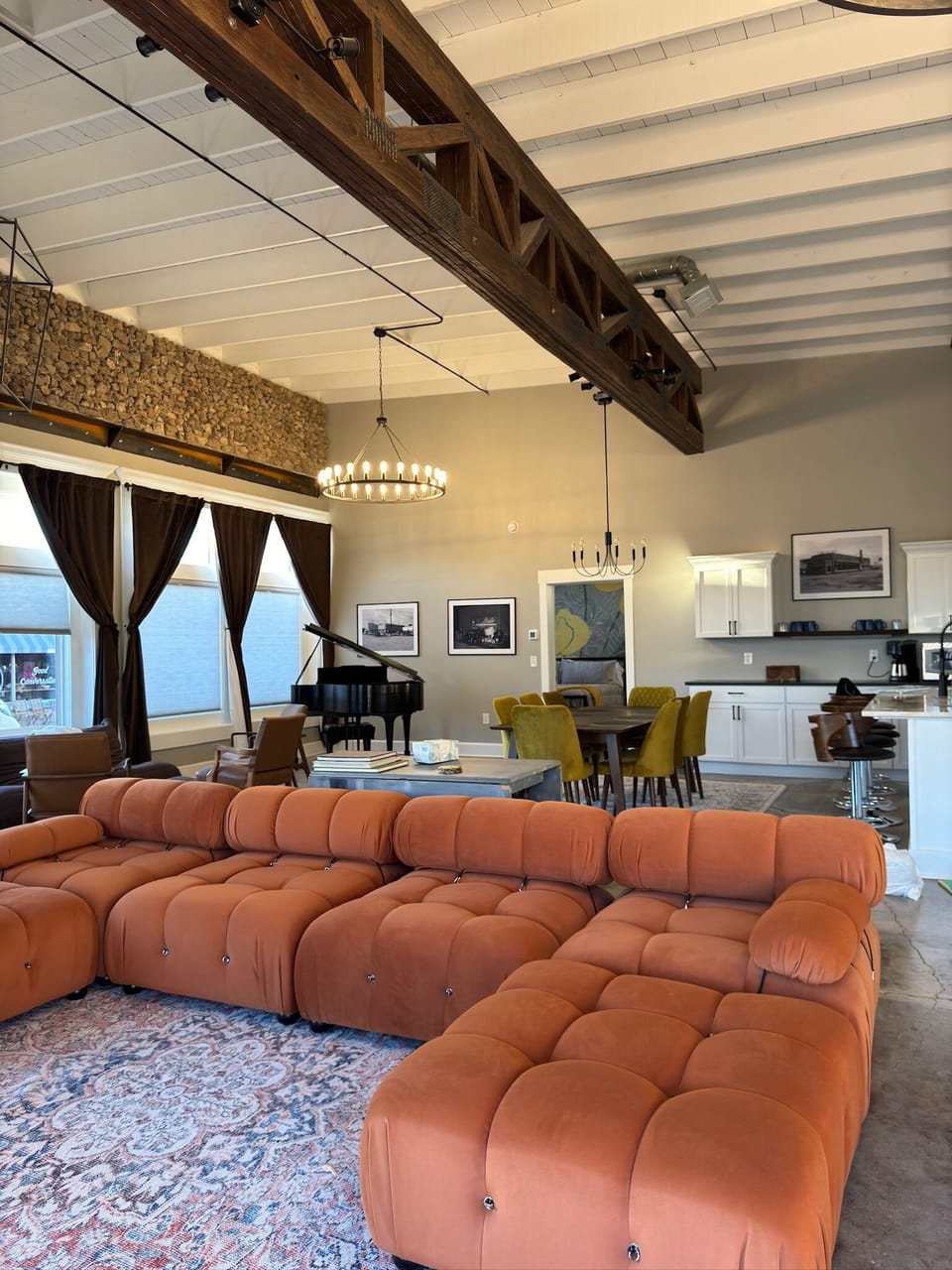 Elegant, lighting and seating 48