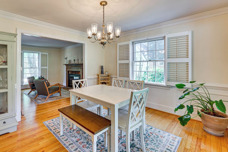 Dining Area | 2nd Level (Entry Level)