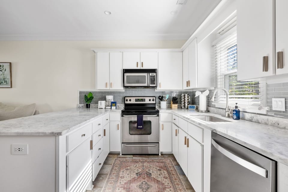 Fully Stocked Kitchen