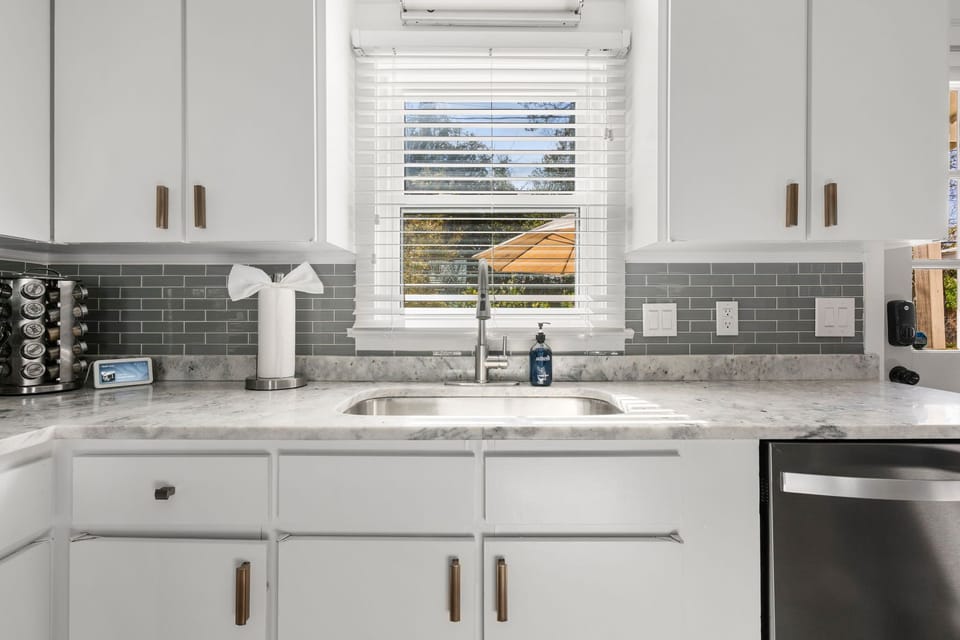 Fully Stocked Kitchen