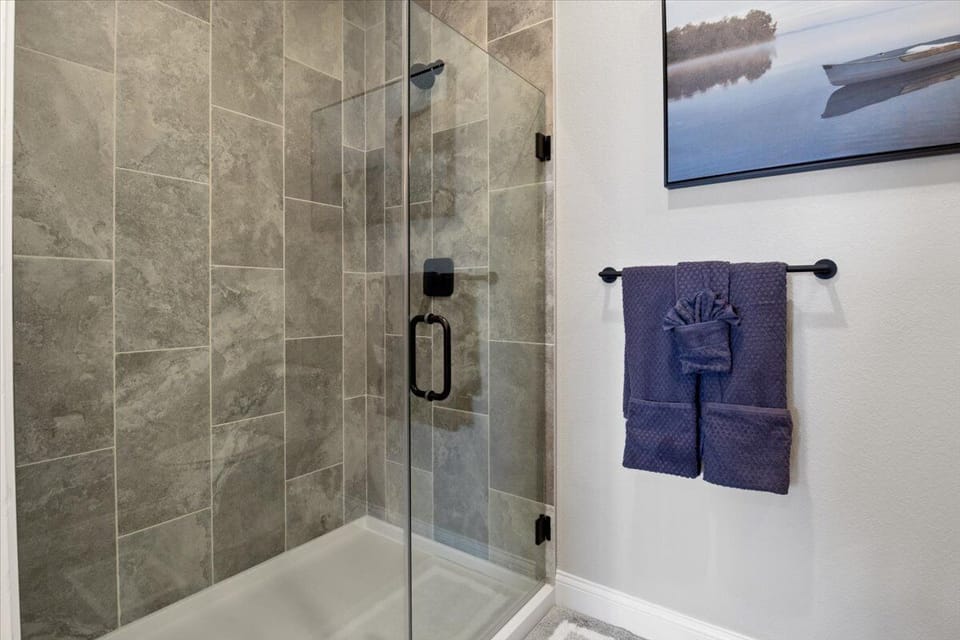 All showers have Shampoo, conditioner and body wash