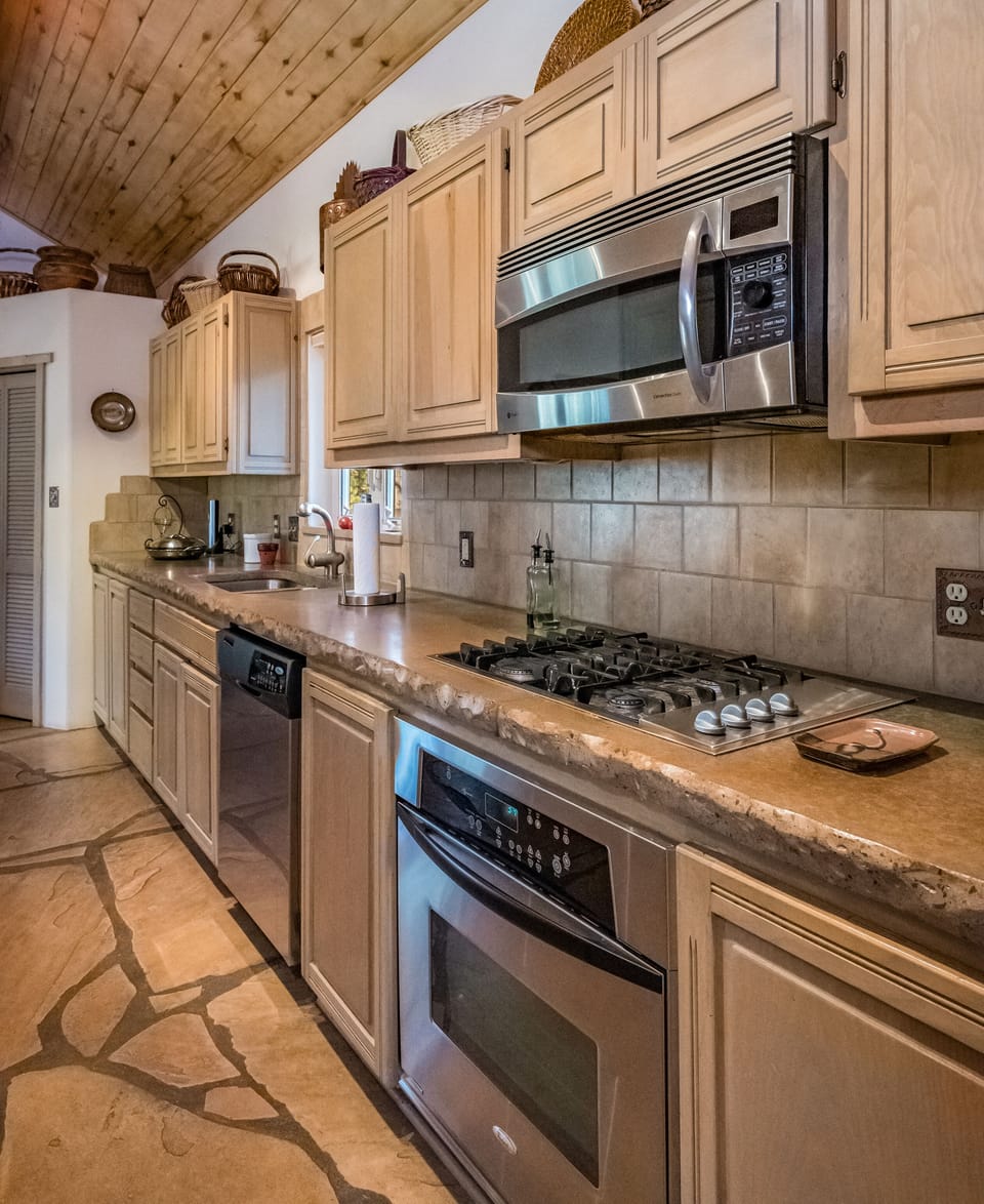 Well stocked kitchen with gas cooktop