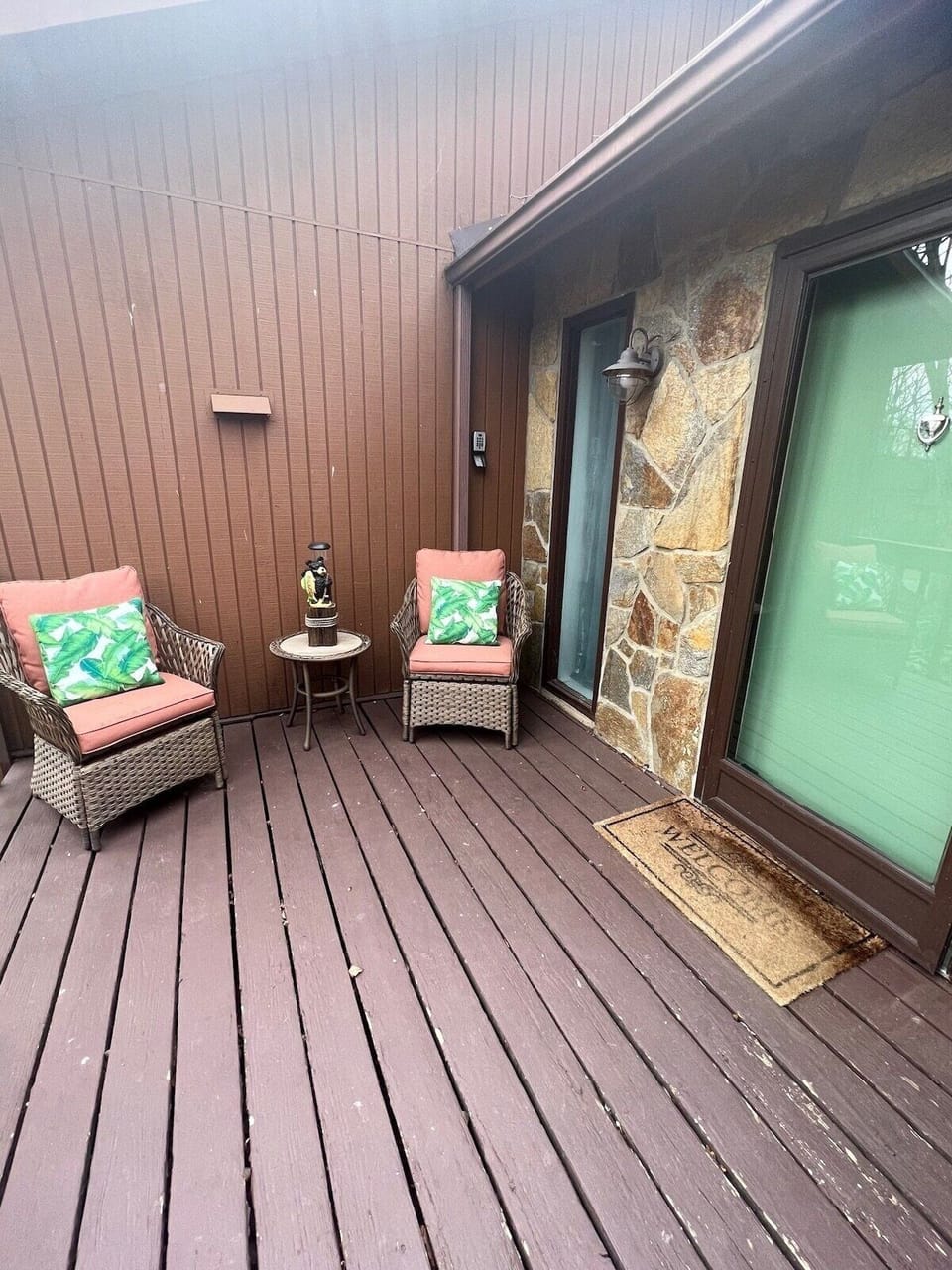 Welcoming front porch 