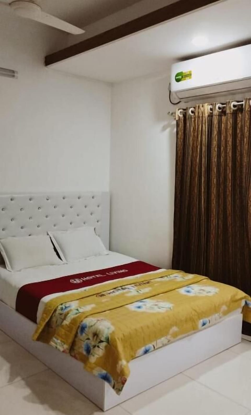 Deluxe Double Room | In-room safe, desk, soundproofing, free WiFi