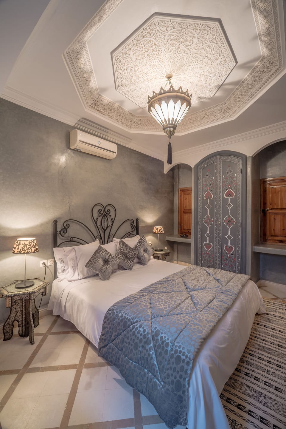 Superior Double Room, 1 Double Bed | Premium bedding, in-room safe, desk, blackout drapes