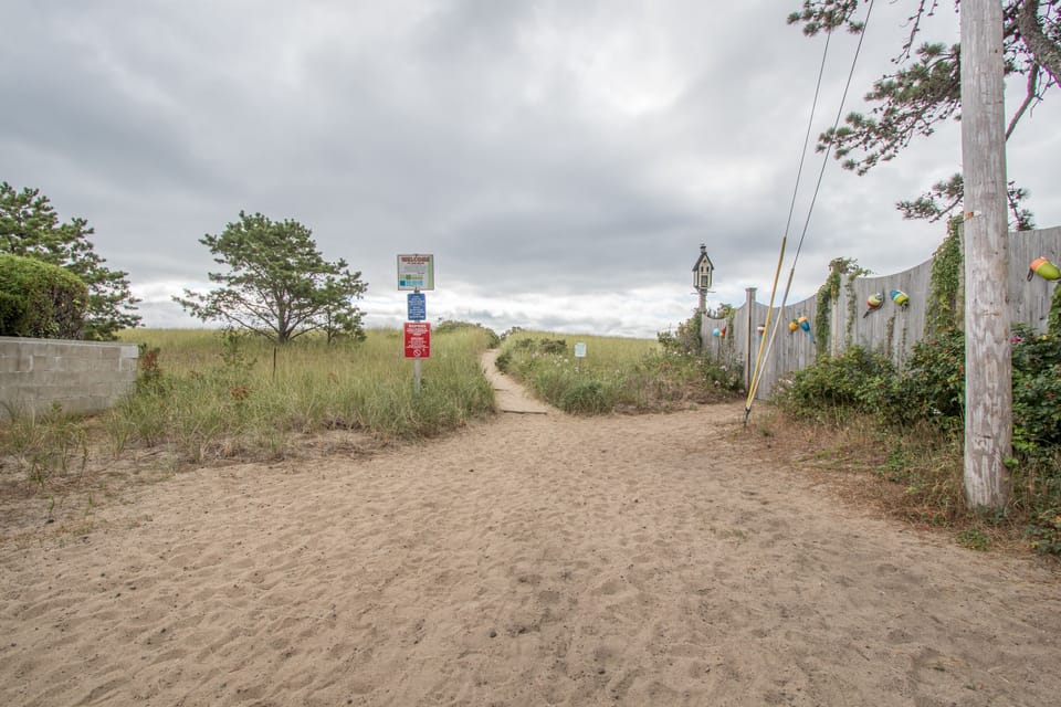 Path to the beach