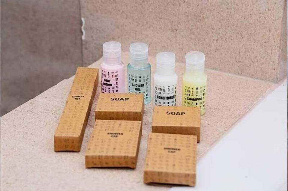 Free toiletries, bidet