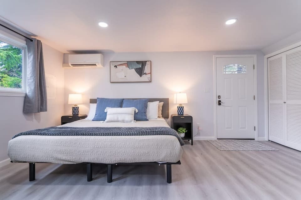 Indulge in relaxation as you enter your room, greeted by a comforting king-sized bed.