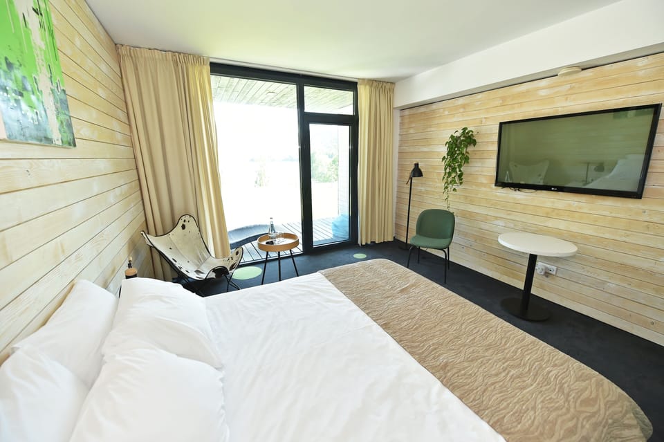 Basic Double Room | Lake view