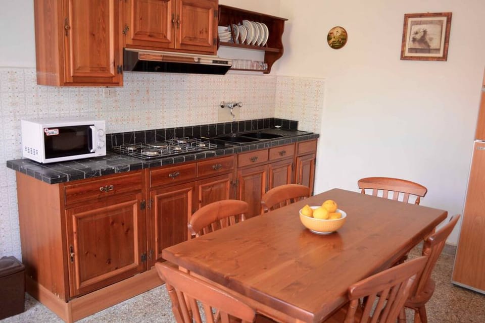 House | 1 bedroom