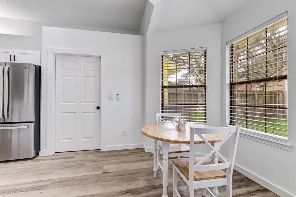 Dinette Table off of Kitchen
