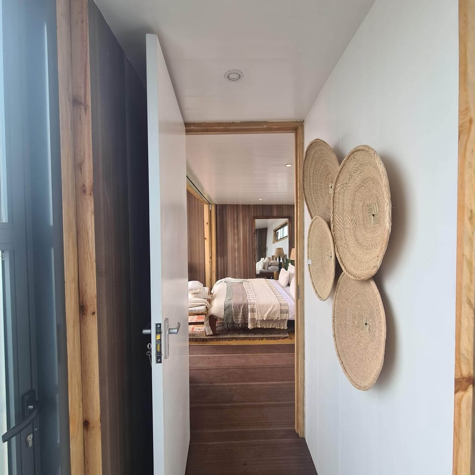 Classic Bungalow, 2 Bedrooms, Patio | Premium bedding, down comforters, memory foam beds, in-room safe