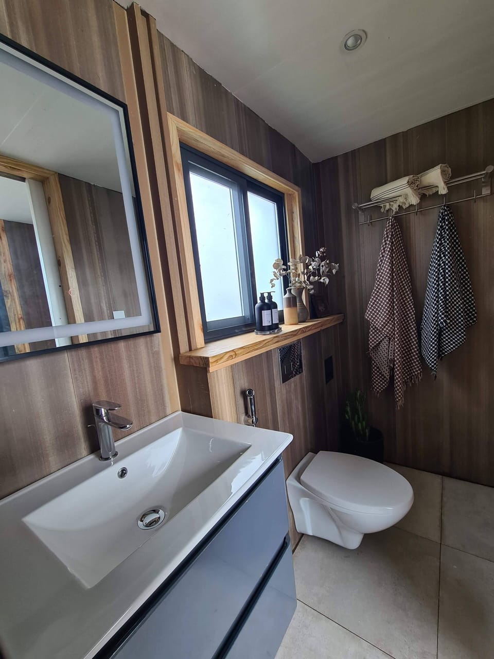 Classic Bungalow, 2 Bedrooms, Patio | Bathroom | Shower, bathrobes, towels, soap