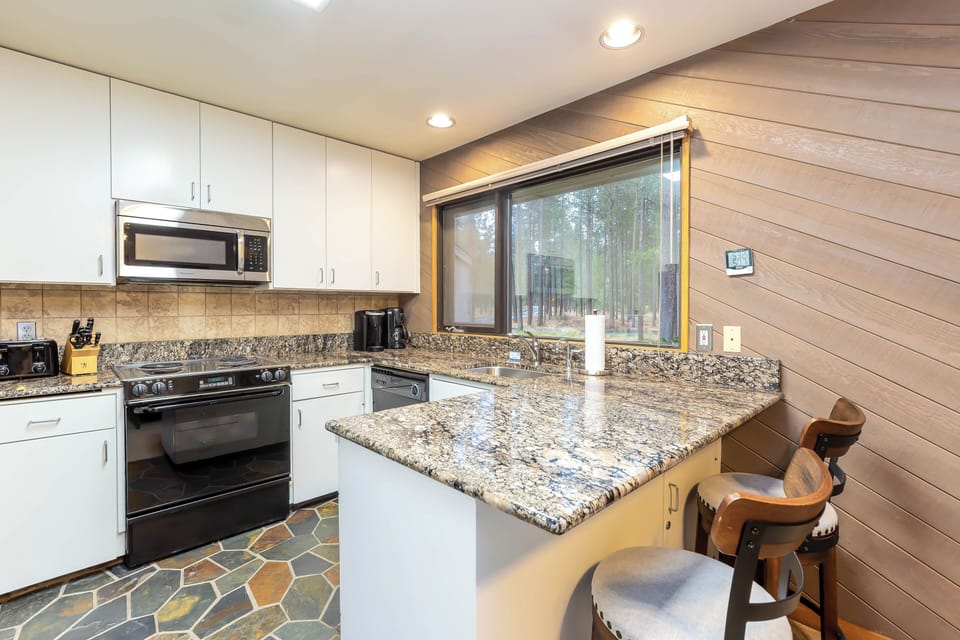 Kitchen - Main Level