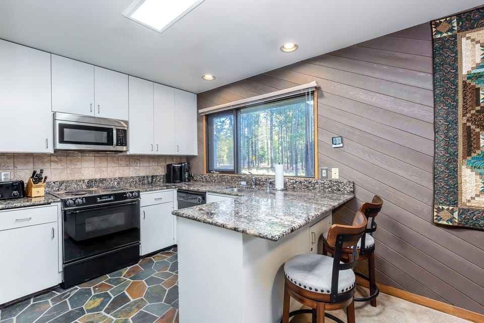 Kitchen - Main Level