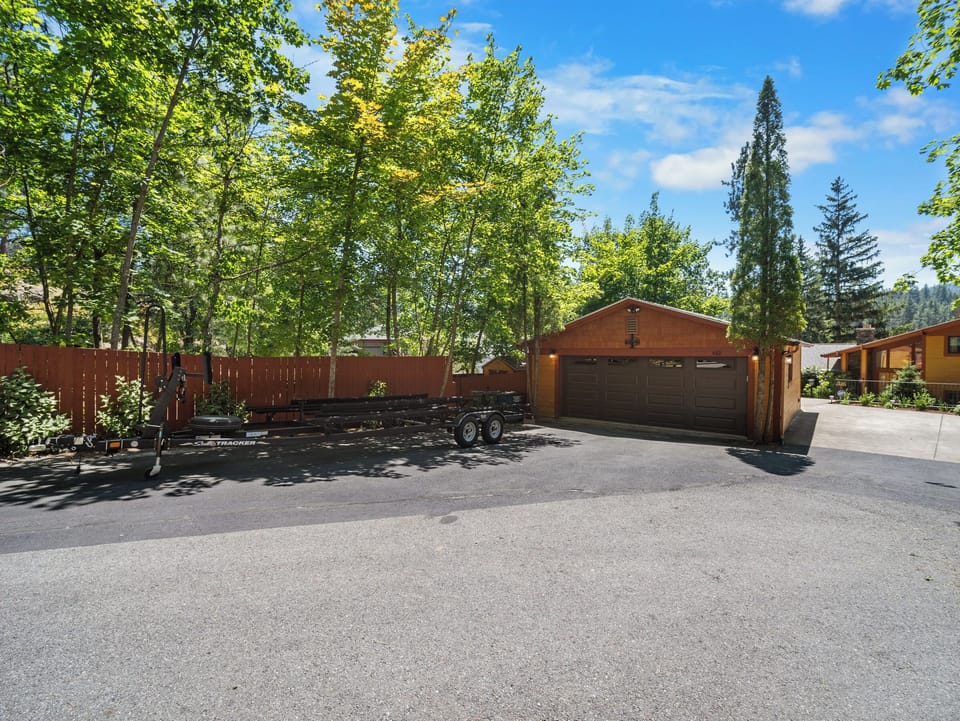 402 S Wide River Rd-110