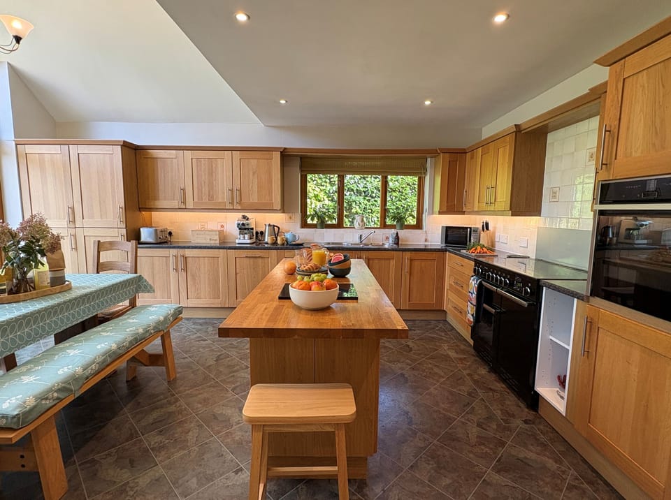 Treetops, Colehill, Wimborne: The range cooker and separate oven is ideal for catering for all the family