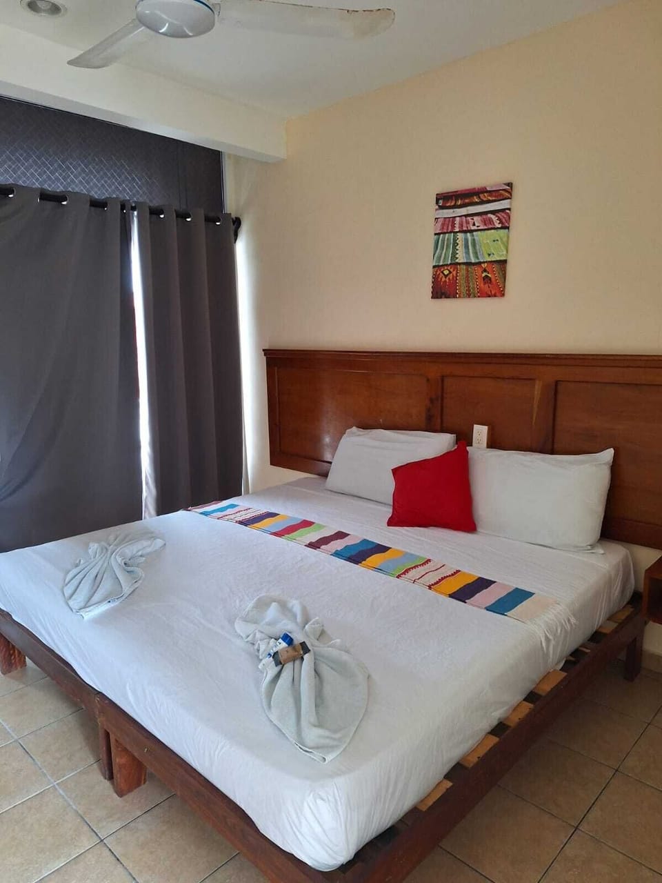 Standard Room, City View | Living area | Smart TV