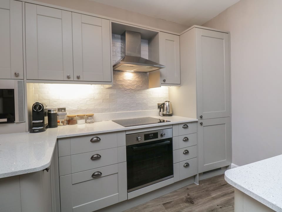 Fridge, dishwasher, electric kettle, toaster