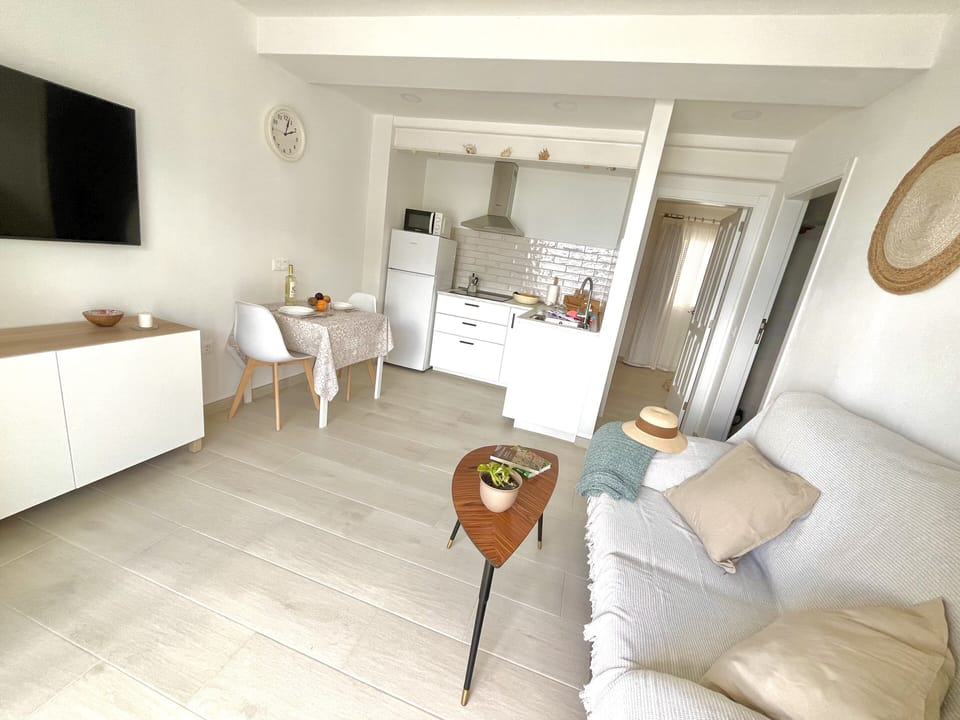 Casa Burgao 2 Seaview Living dining  Punta Mujeres
