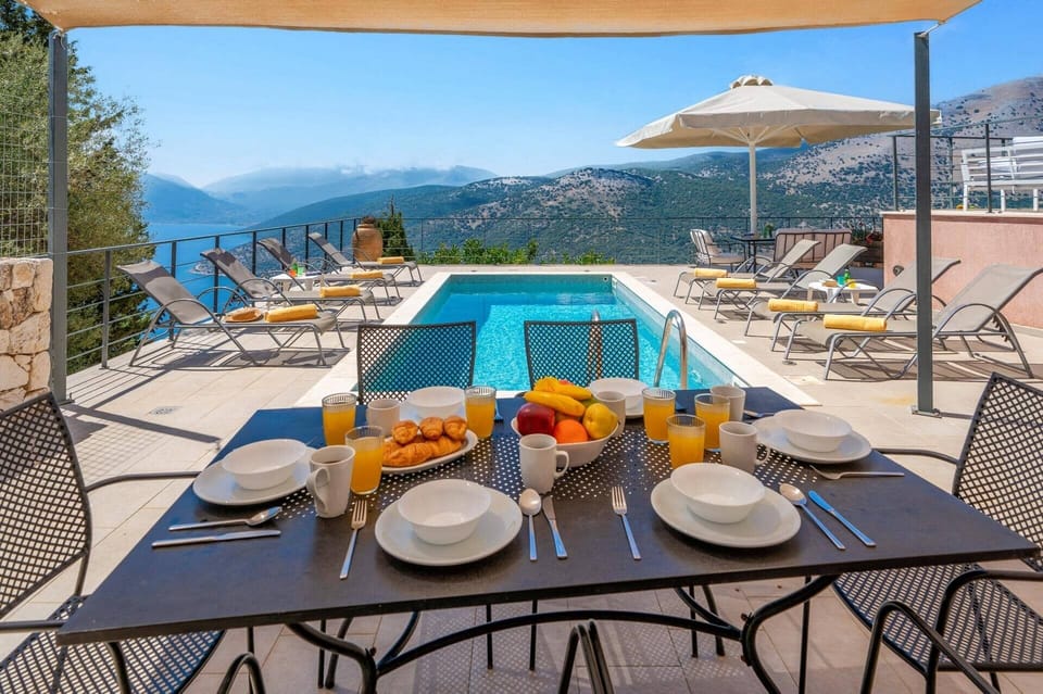 Villa Amore Sunrise image
